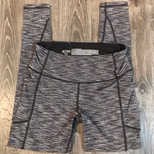 VICTORIA’S SECRET Sport Leggings